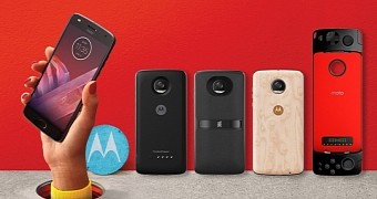 Moto Z2 Play and accessories