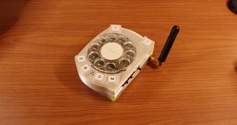 Cellphone with rotary dial