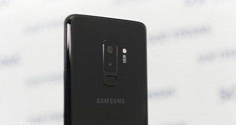 Samsung Galaxy S9+ dual-camera system on the back