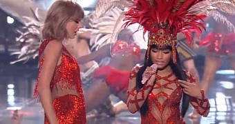 Taylor Swift and Nick Minaj open the MTV VMAs 2015 with joint performance