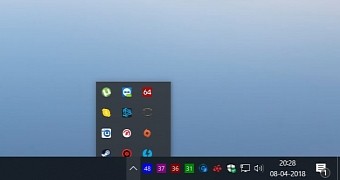 Some icons are displayed under the taskbar