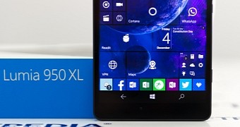 Windows 10 Mobile on Lumia 950 XL