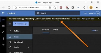 Outlook.com default email handler notification
