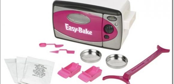 13-Year-Old Girl Fights for Gender Equality in Easy Bake Oven Ads