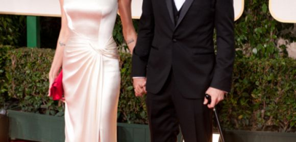 Angelina Jolie to Wear Versace on Her Wedding Day