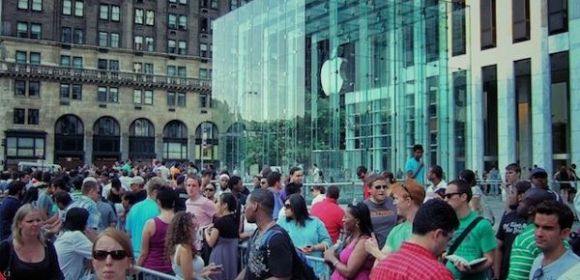 Apple Sells 5 Million iPhone 5 Units in the First Weekend