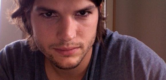 Ashton Kutcher’s Foursquare Account Hacked, Actor Locates Hacker