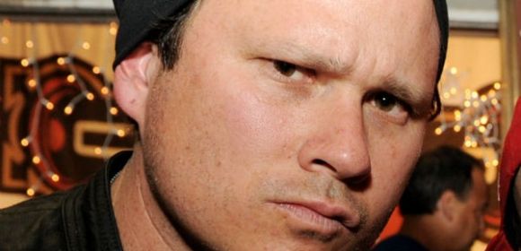 Blink-182’s Tom DeLonge Has Had His Phone Tapped by the Government Because of Aliens