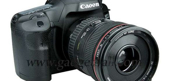Caoon 1:1 DSLR Camera USB Speaker Is One Funny Knock-Off