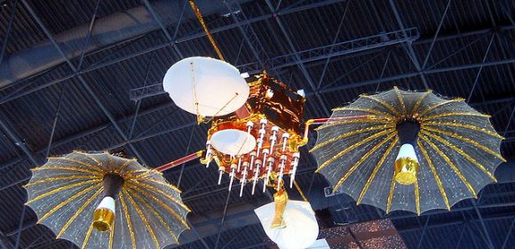 China Wants to Take Out US Satellites with Microwave Pulses