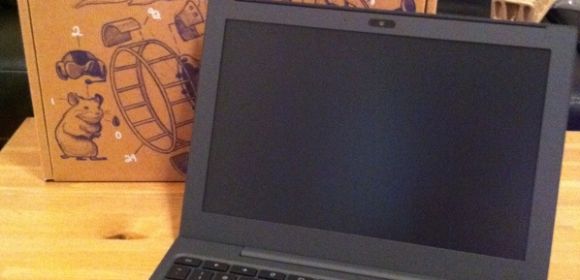 Chrome OS Netbook Gets Shattered, Frozen and Burned, No Data is Lost