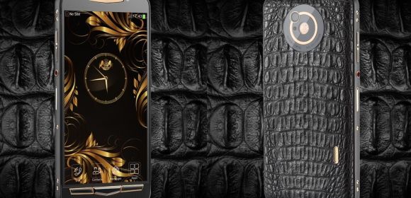 GEMRY R12 Luxury Phone Has Snakeskin and Gold/Diamond Plated Back