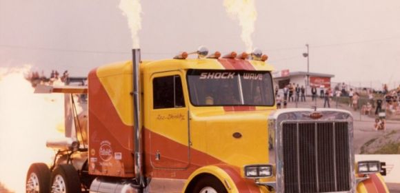 How Does a Jet Truck Work?