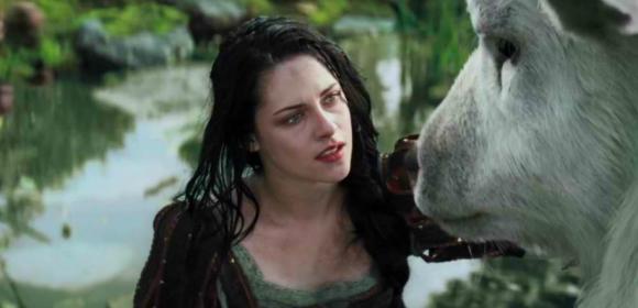 James Franco Praises Kristen Stewart in “Snow White and the Huntsman” Review