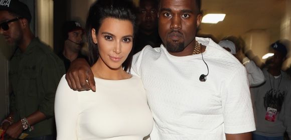 Jealous Kim Kardashian Forbids Kanye West from Contacting Other Women