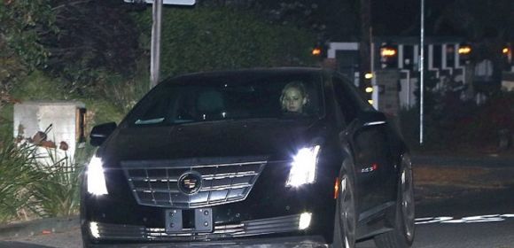 Jennifer Lawrence Goes for One Last Visit at Chris Martin's Home