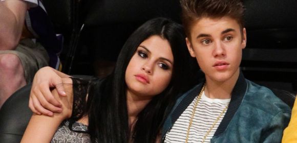 Justin Bieber and Selena Gomez “Talking Again,” Report Claims