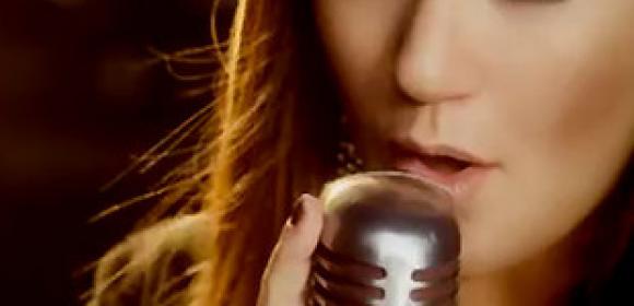 Kelly Clarkson Rocks Out in New 'Stronger (What Doesn't Kill You)' Video