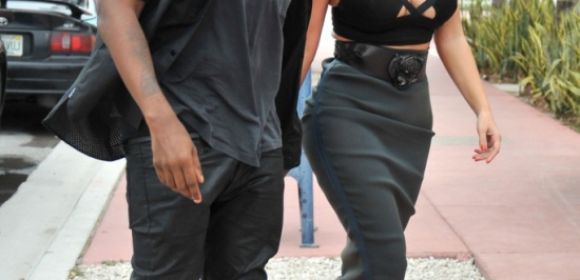 Kim Kardashian’s Huge Faux Pas: See-Through Skirt and Ill-Fitting Bustier