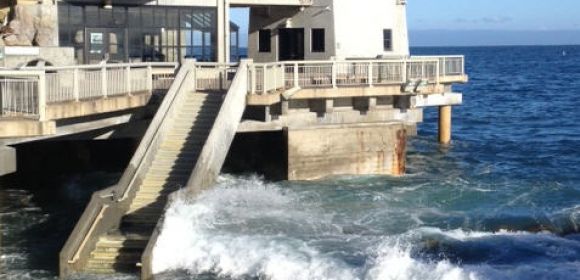 King Tides Hit the Californian Coast, Cause Floods