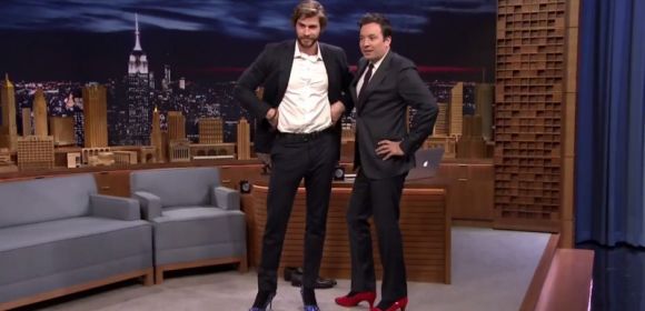 Liam Hemsworth Tries Out High Heels on Jimmy Fallon, Is Adorable – Video