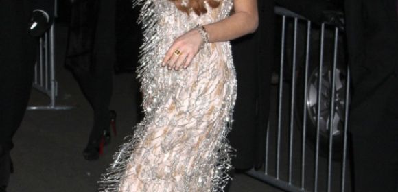 Lindsay Lohan Ruins $1,750 (€1,327) Borrowed Designer Dress