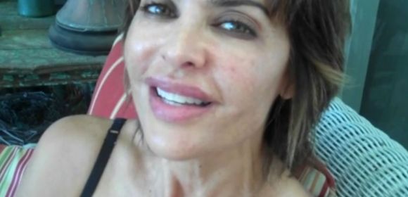 Lisa Rinna Shows Off Her New Lips