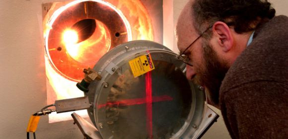 Los Alamos Linear Proton Accelerator Gets Upgrade
