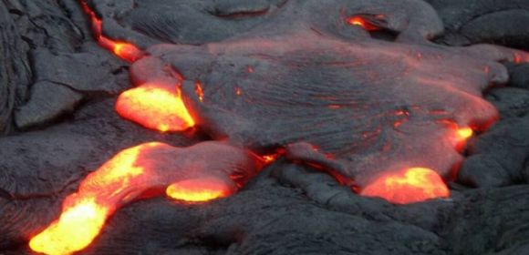 Magma Observatory Accidentally Discovered by Drilling