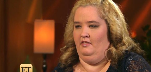 Mama June Plays the “Cancer Card” to Gain Sympathy in Pedophile Scandal – Video