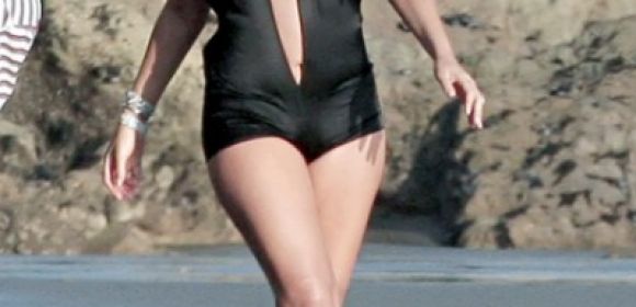 Mariah Carey Shooting Video for ‘H.A.T.E.U.’ in Silk Swimsuit