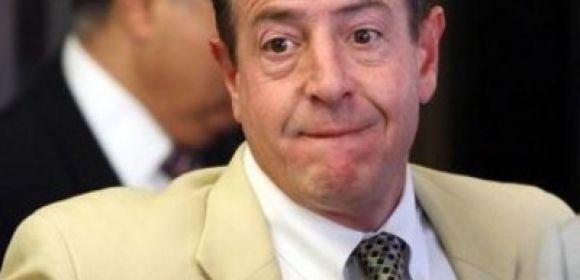 Michael Lohan Learns DNA Test Results on TV