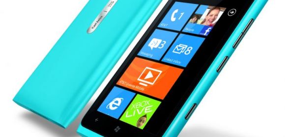 Microsoft Stops Pre-Orders of Nokia Lumia 900