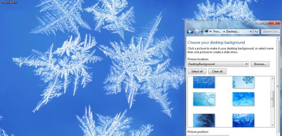 New, Free Snowflakes and Frost Theme Available for Windows 7