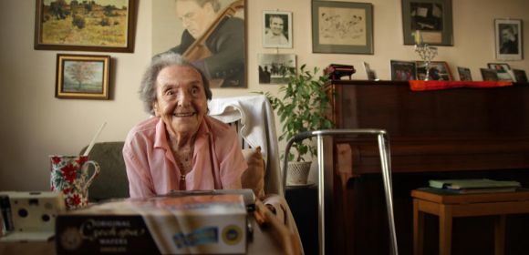 Oldest Known Holocaust Survivor Alice Herz-Sommer Dies at 110