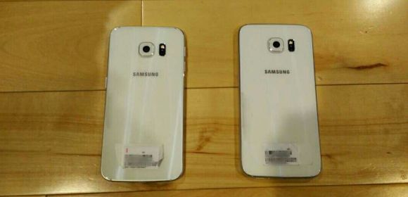 Samsung Galaxy S6 Edge in the Flesh, Gets Pictured Alongside Galaxy S6