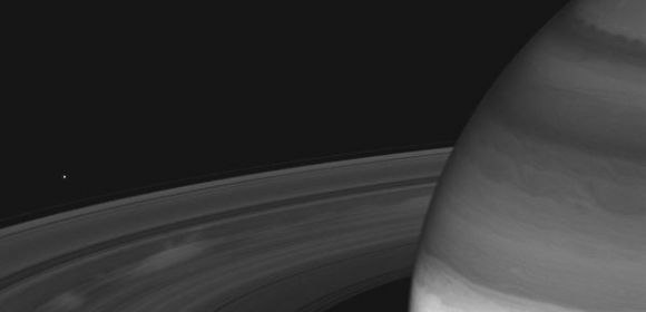 Saturn Rings Reveal Clouds of Ice Particles