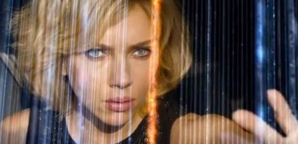 Scarlett Johansson Wanted for Main Role in “Ghost in the Shell” Manga Adaptation