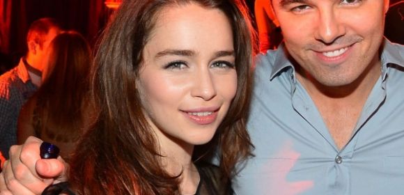 Seth MacFarlane Splits from Emilia Clarke