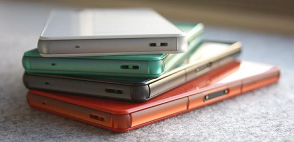 Sony Xperia Z3 Compact Looks Amazing in Leaked Press Photos, Specs Confirm It’s High-End