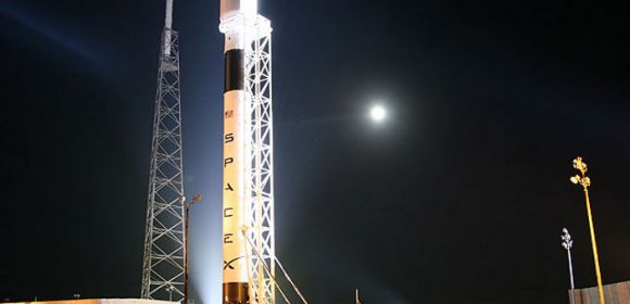 SpaceX Aborts First Dragon Launch Attempt
