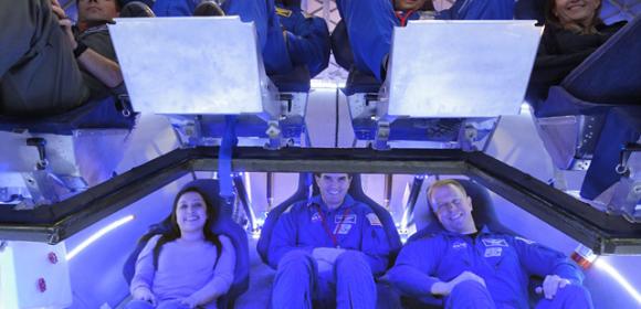 SpaceX Tests Manned Version of Dragon Spacecraft