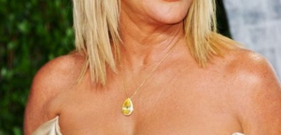 Suzanne Somers Talks About Experimental Surgery That Restored Her Breast