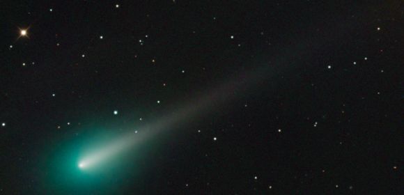 This Is Why Comet ISON Is So Beautifully Green – Gallery