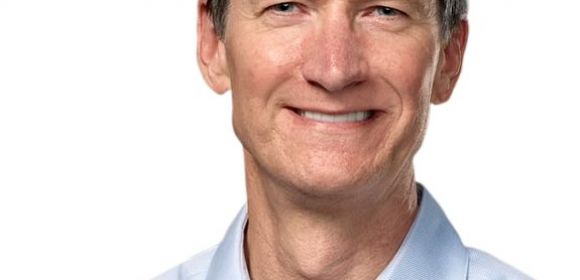Tim Cook Takes Over Apple Retail