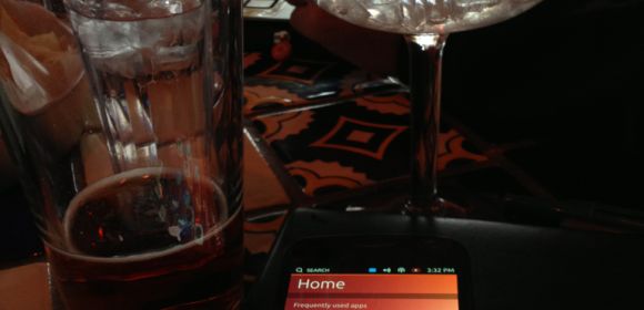 Ubuntu Phone Spotted in a Bar, Supposedly