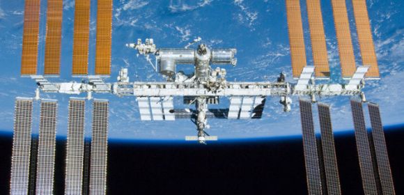 Using the ISS as a Base for Lunar Expeditions
