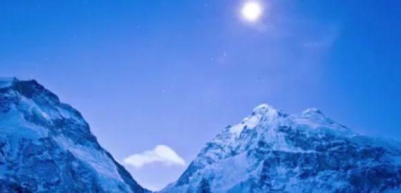 Watch: Mount Everest's Wonders Revealed in Gorgeous Time-Lapse Video