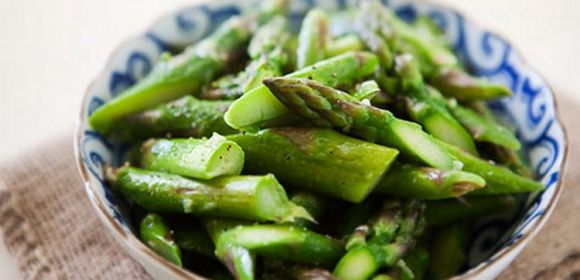 Watch: Why Asparagus Makes Pee Smell Funny, as Explained by Science