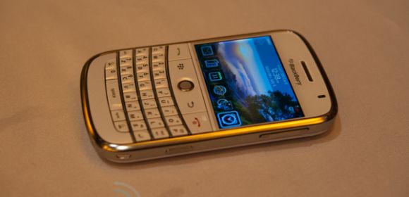 White BlackBerry Bold on AT&T on October 18